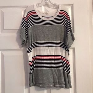 Brandy Melville Tee